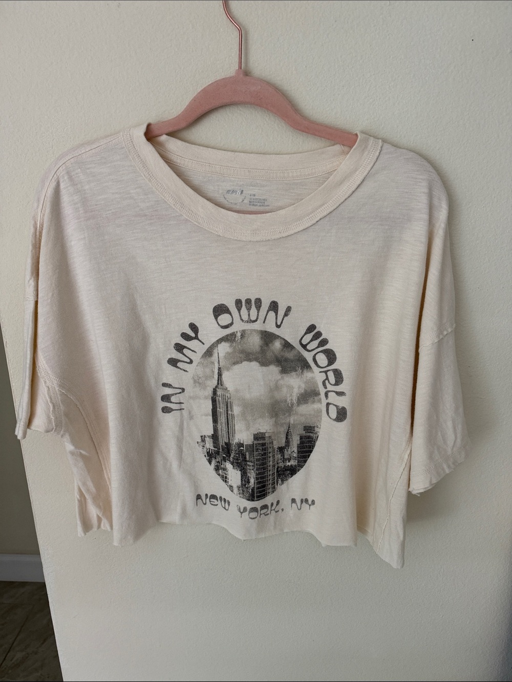 Aerie cream cotton in my own world, New York, graphic oversized crop T-shirt, M